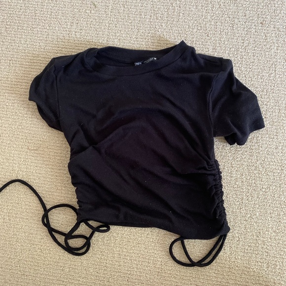 Zara Ruched Crop Top - Picture 3 of 3